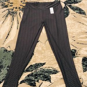 Size 2X women workout/sport leggings. Just like the ones from TikTok! Gray